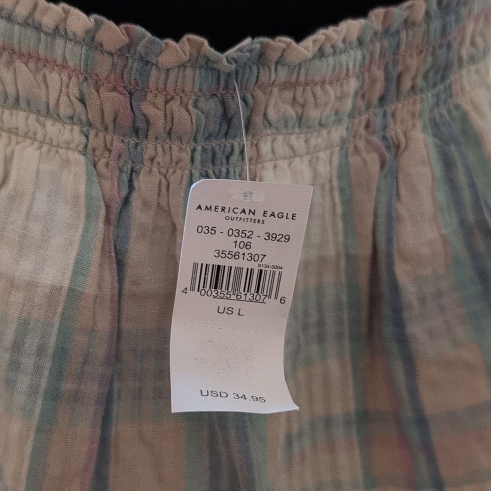 NWT! American Eagle Outfitters Textured Top in Blue and Beige Plaid - Picture 3 of 7